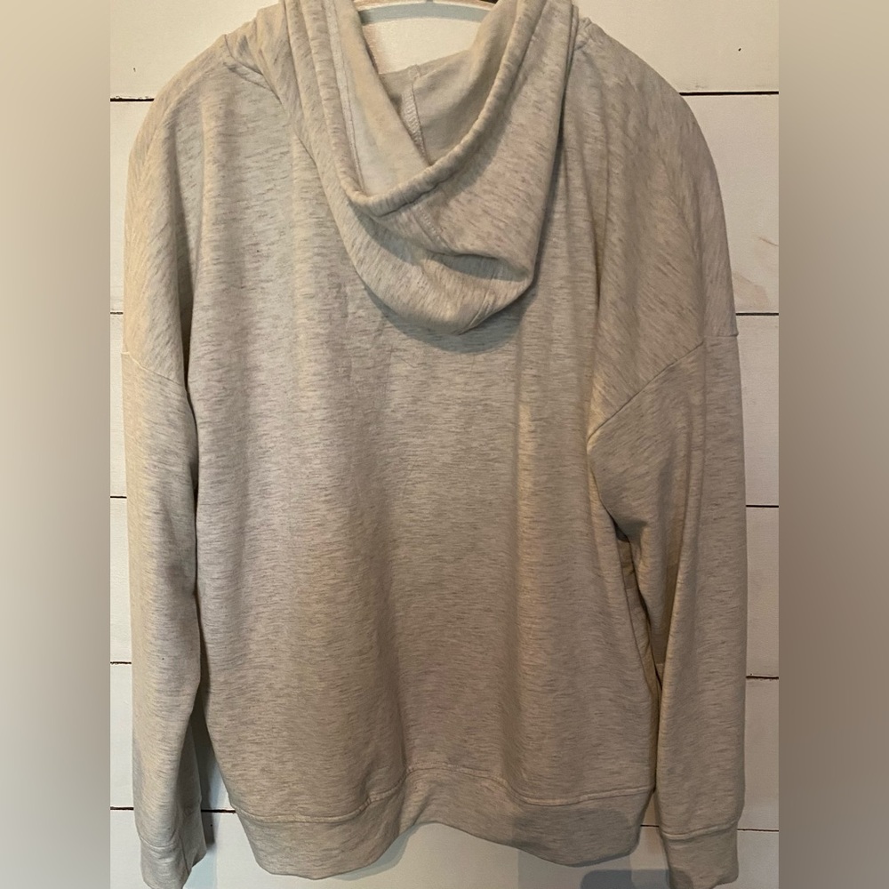 Rae Dunn Women’s Size Small Gray BEACH. Graphic‎ Hoodie Pullover - Picture 5 of 12